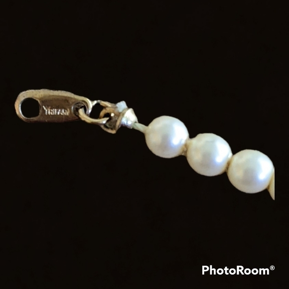 TRIFARI mini pearl costume necklace Classic Classy - Picture 2 of 2